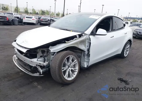 2023 Tesla Model Y Awd/Long Range Dual Motor All-Wheel Drive из США, поврежденный, VIN 7SAYGDEE5PA063097